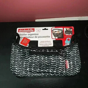 Skidaddle by skip hop stroller organizer Black NWT